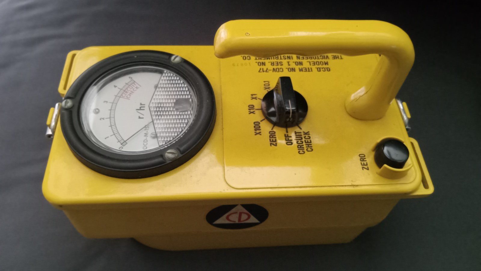 Victoreen CDV-717 Model 1 Radiological Survey Meter