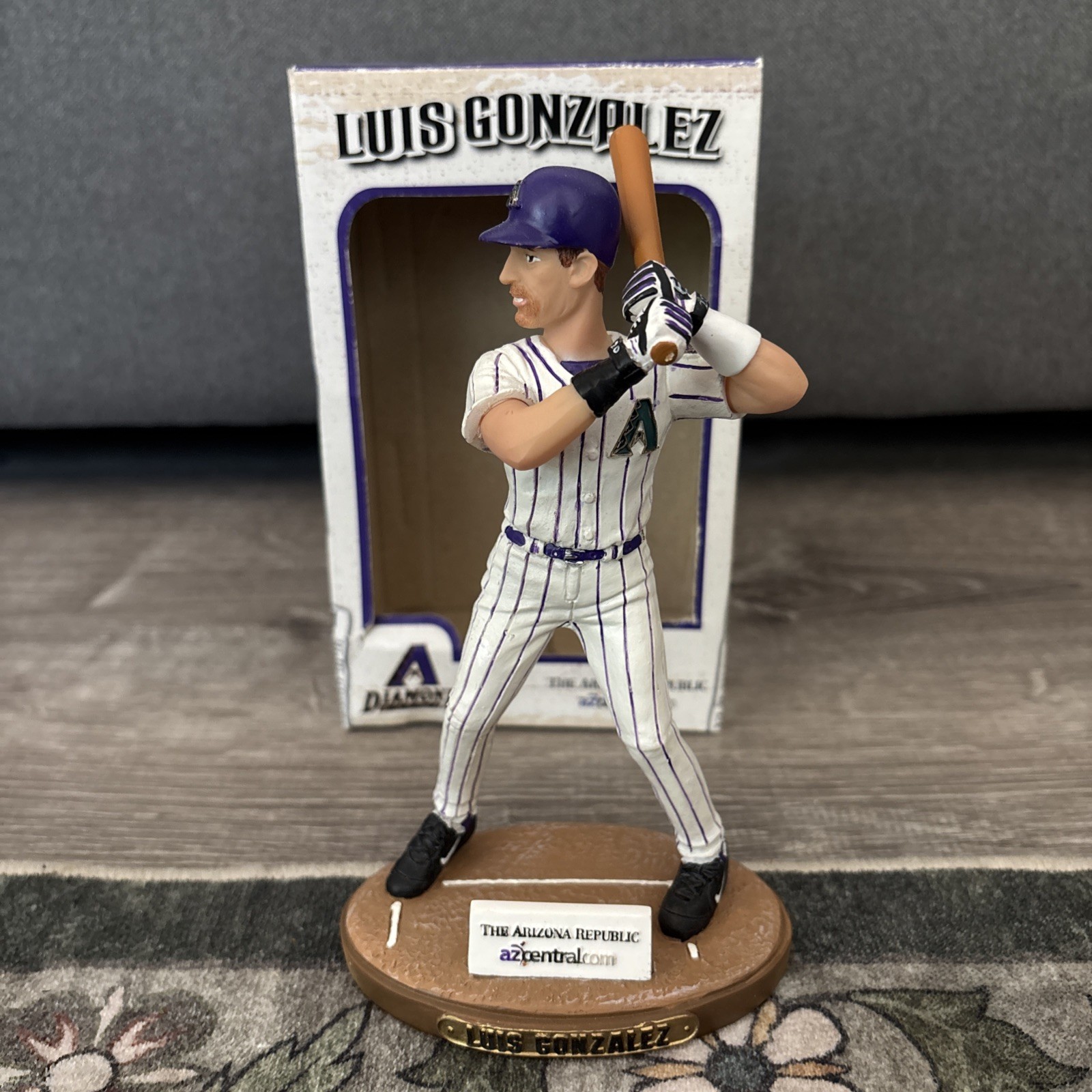 ARIZONA DIAMONDBACKS LUIS GONZALEZ FIGURE Statue