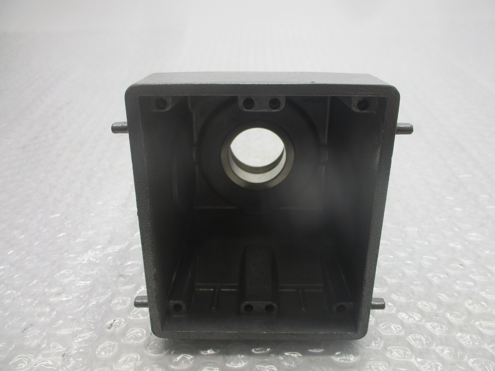 THOMAS & BETTS 57696 POST HOOD NSNP