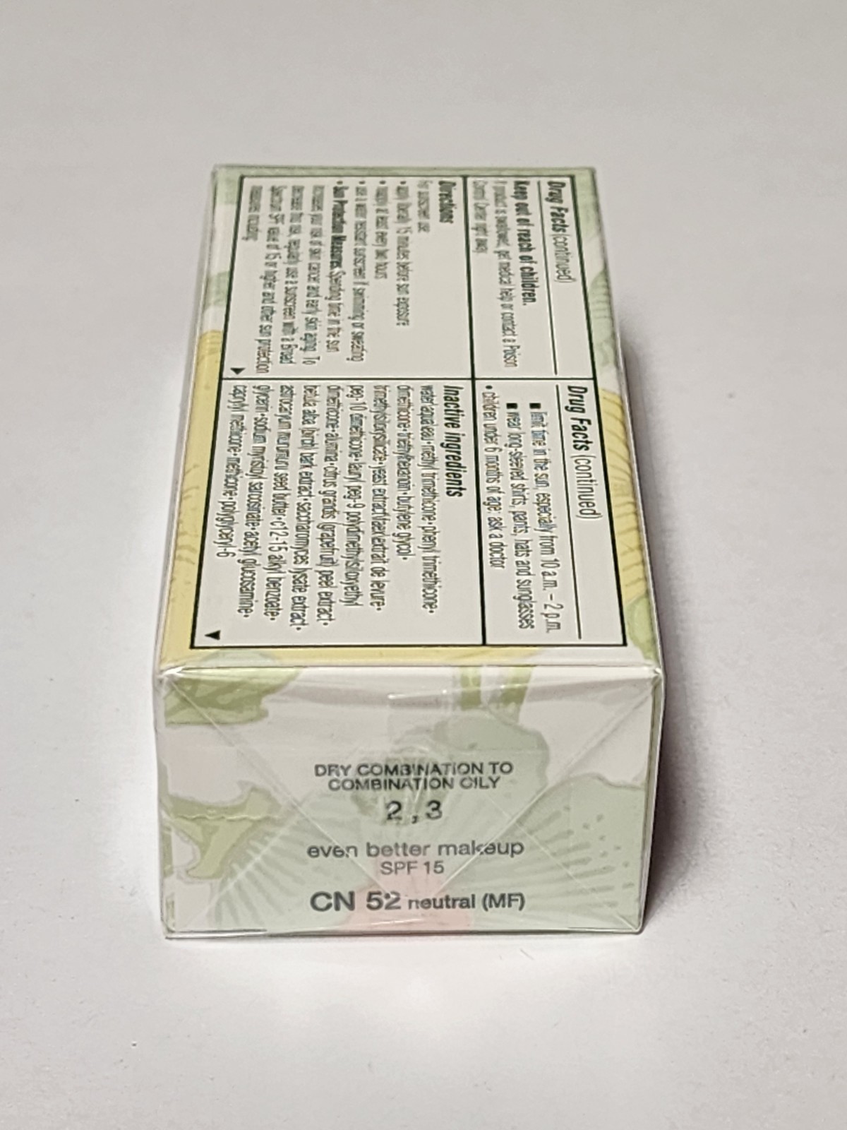 Clinique CN 52 Neutral Even Better Makeup Foundation SPF 15 Sealed