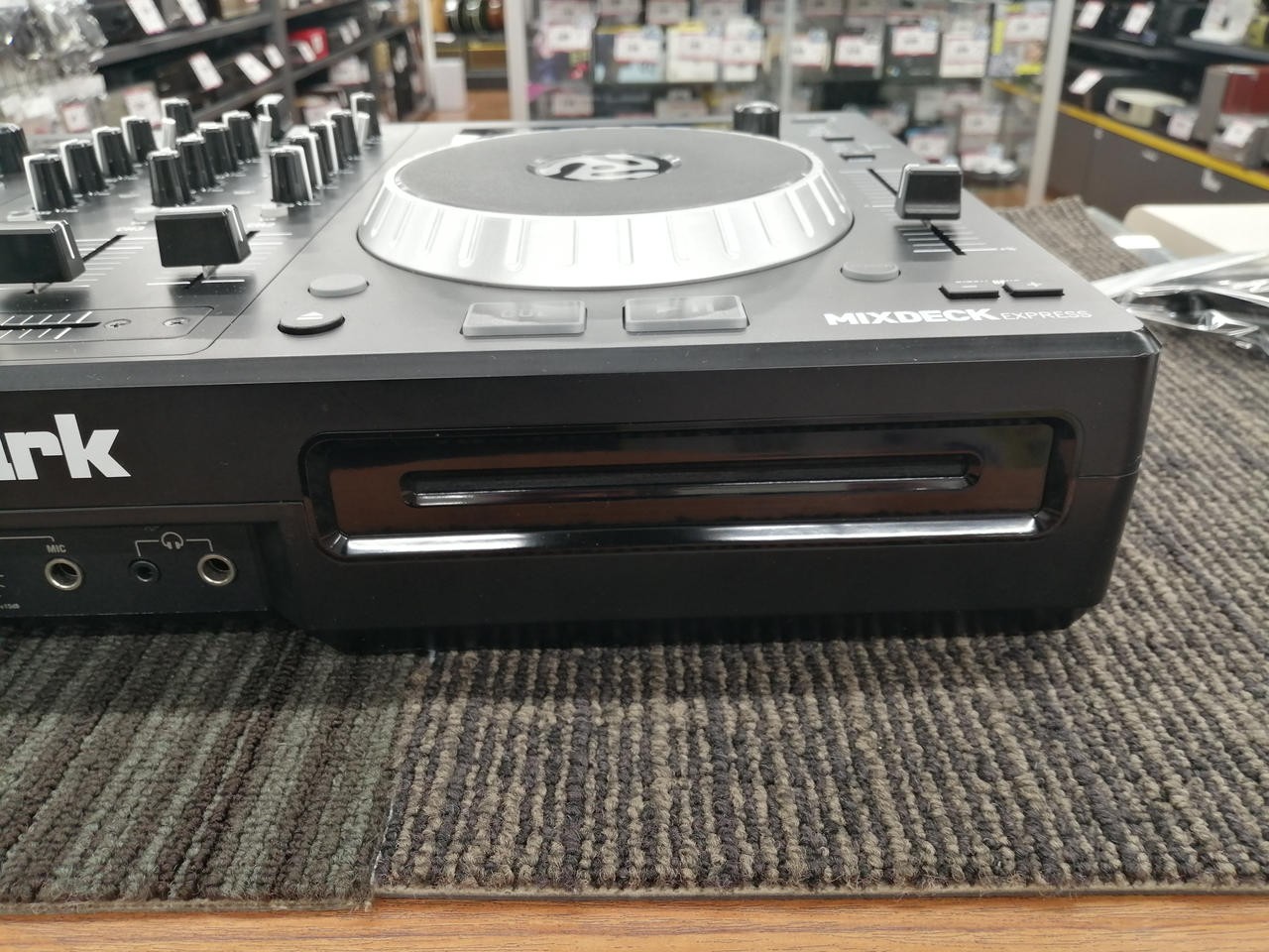 Numark MixDeck Express DJ Controller – CD/USB/Computer Standalone DJ System