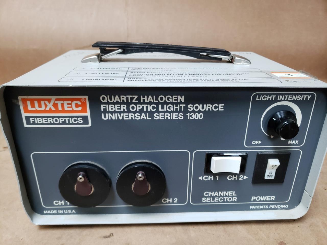LUXTEC 1300 HALOGEN FIBEROPTIC LIGHT SOURCE 0301195 ! G