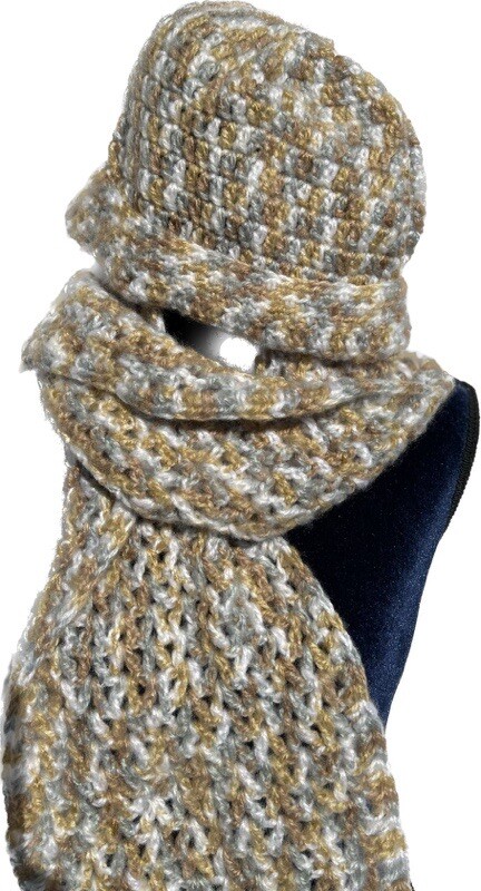 New Handmade Adult Unisex Crochet Hat Beanie and Scarf Set