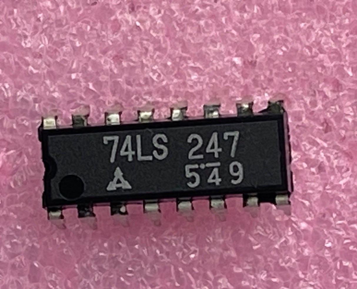 Panasonic 74LS247 BCD-to-Seven-Segment decoder/driver Integrated Circuit