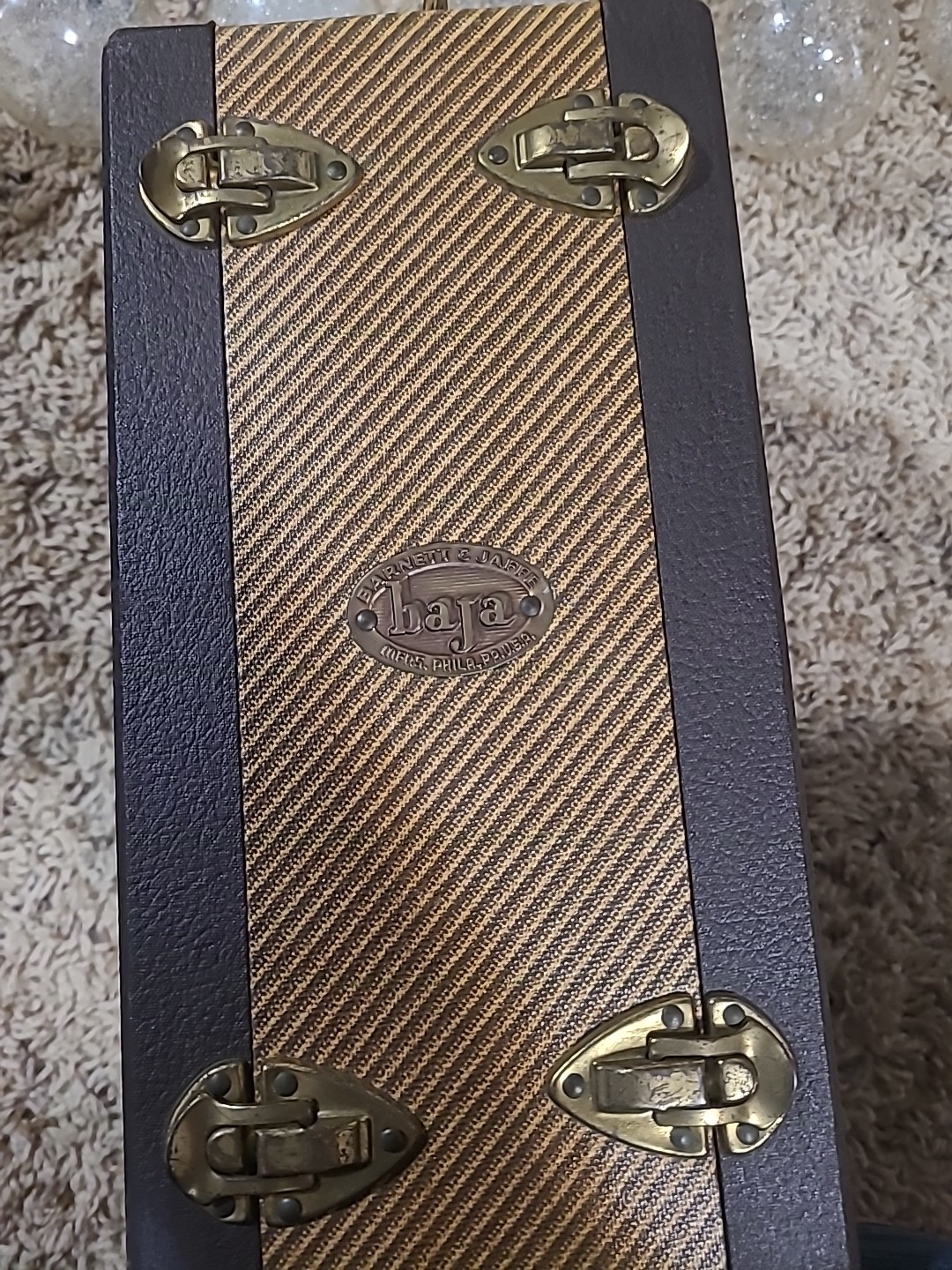 Barnett & Jaffe 2 Sided Case