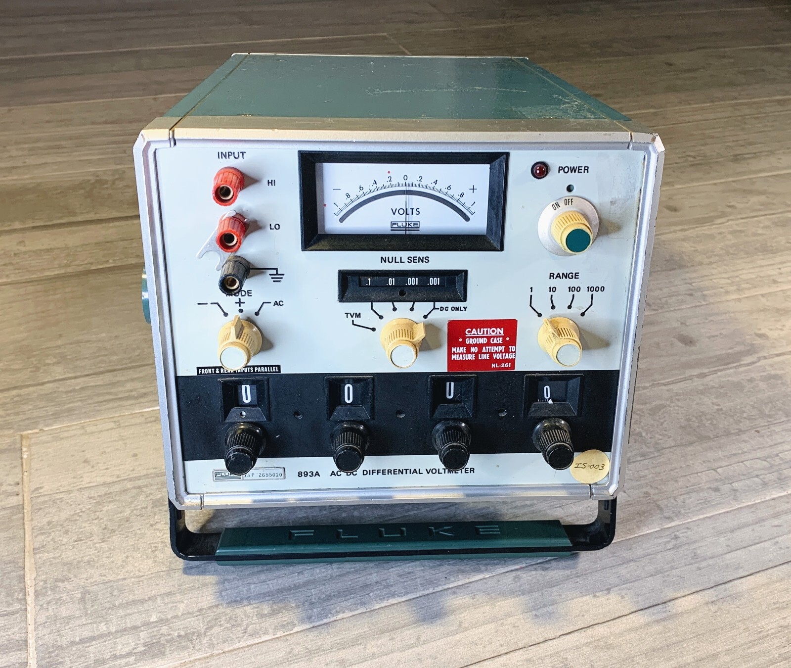 Fluke 893A AC-DC Differential Voltmeter