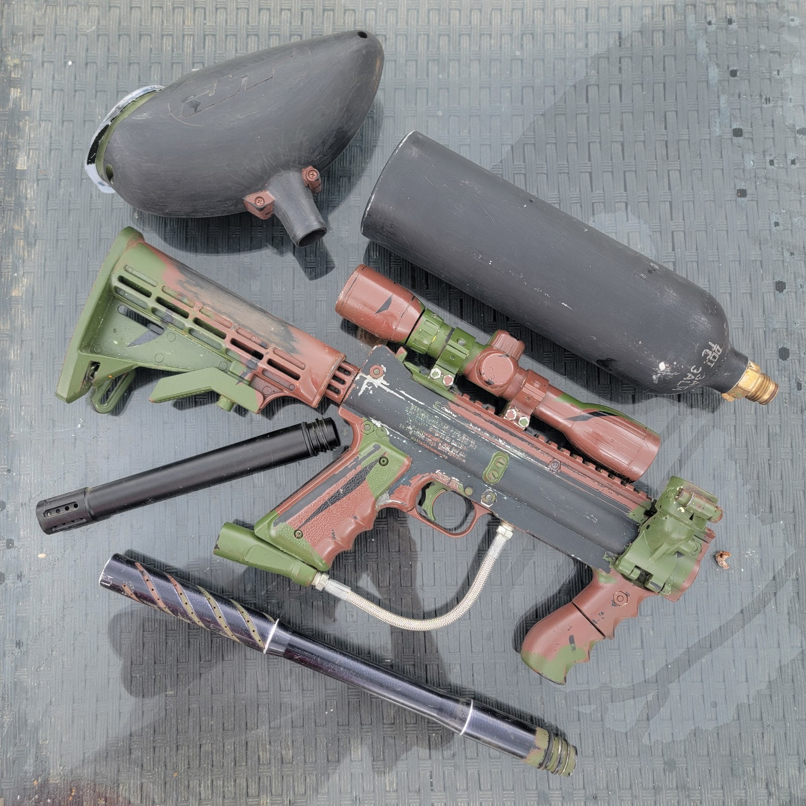 Tippmann Paintball Gun