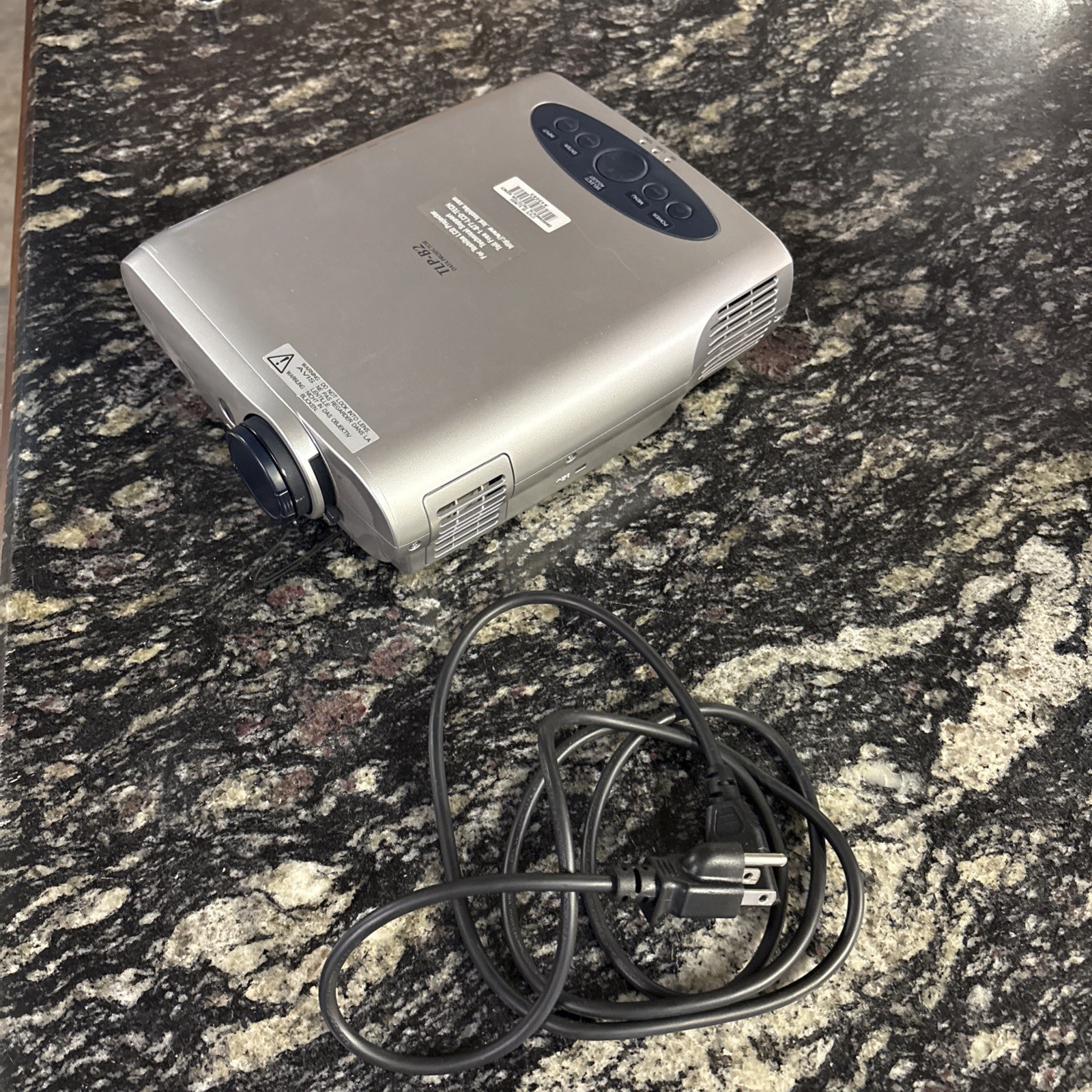 Toshiba TLP-B2U 3LCD Data Projector