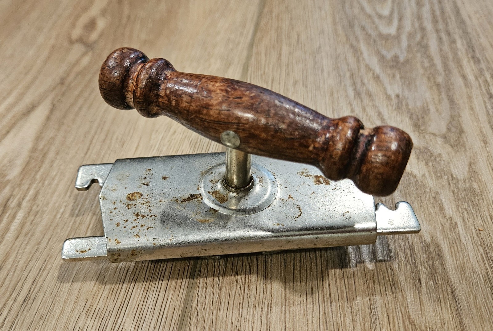 Vintage Manual Jar Bottle Opener / Gripper - Adjustable .75-4.25” Wood Handle