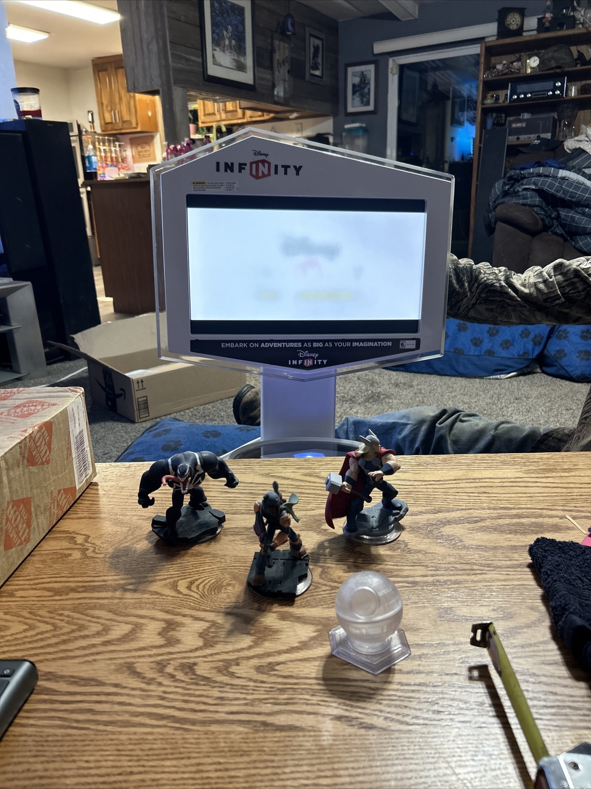 Disney infinity lot bundle - 25 Characters, 3 Crystals And 3 Portal bases
