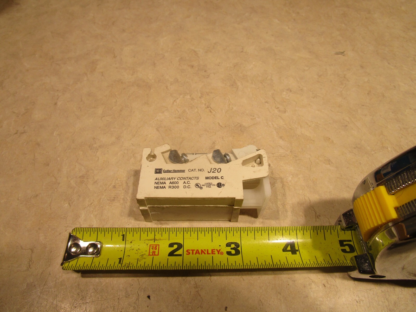 CUTLER HAMMER J02 AUXILIARY CONTACT, S0657