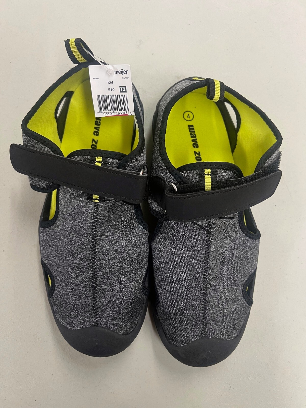 Wave Zone Kai Gray Kid's Sandals Size 4 NWT
