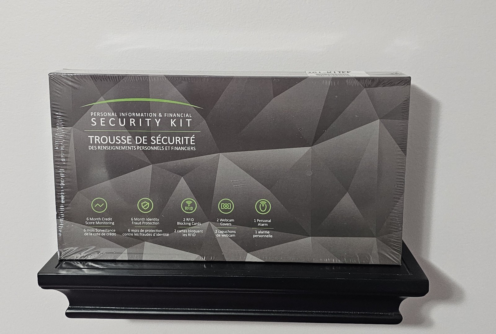NEW TGI Personal Information & Financial Security Kit  2 RFID Card  1 Alarm