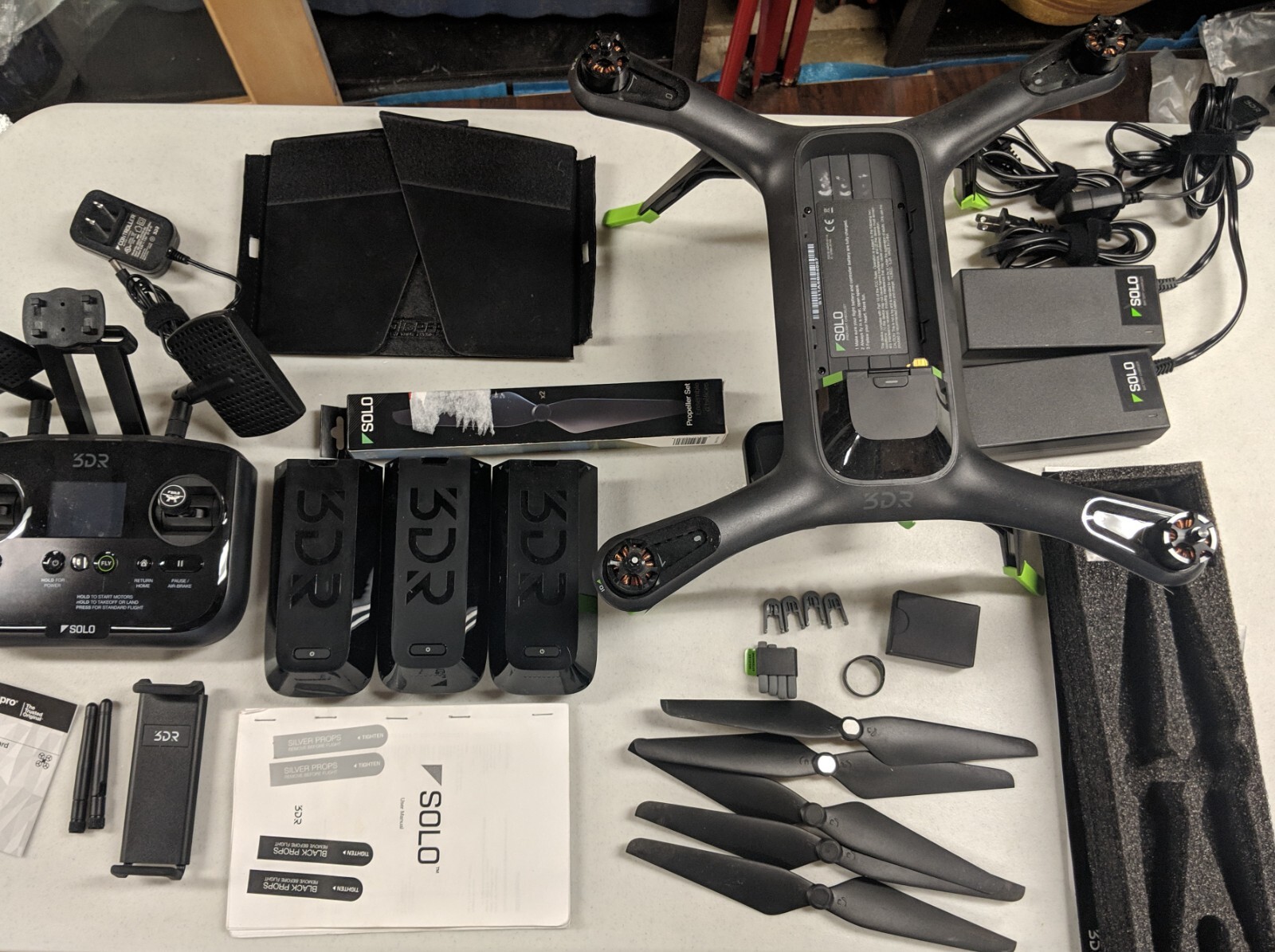 3DR Solo Drone with Carrier And 3 Batteries plus EXTRAS Please Read Description