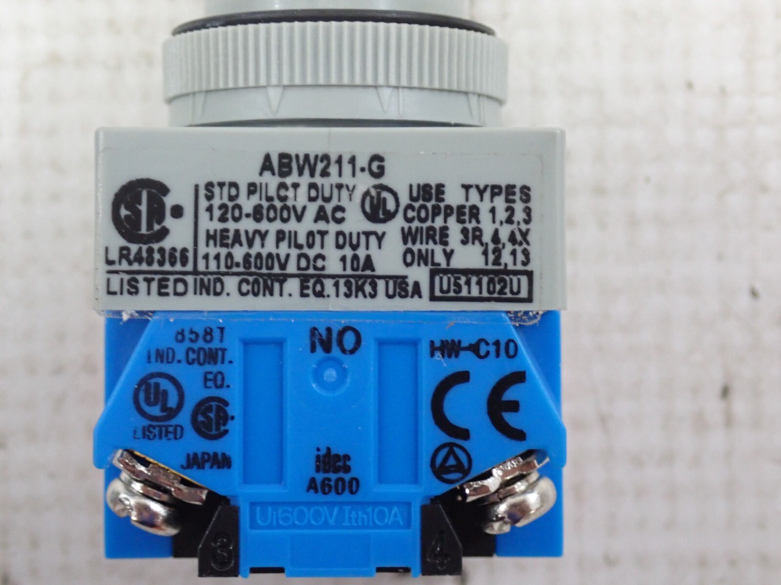 IDEC ABW211-G Green Pushbutton 120-600V AC