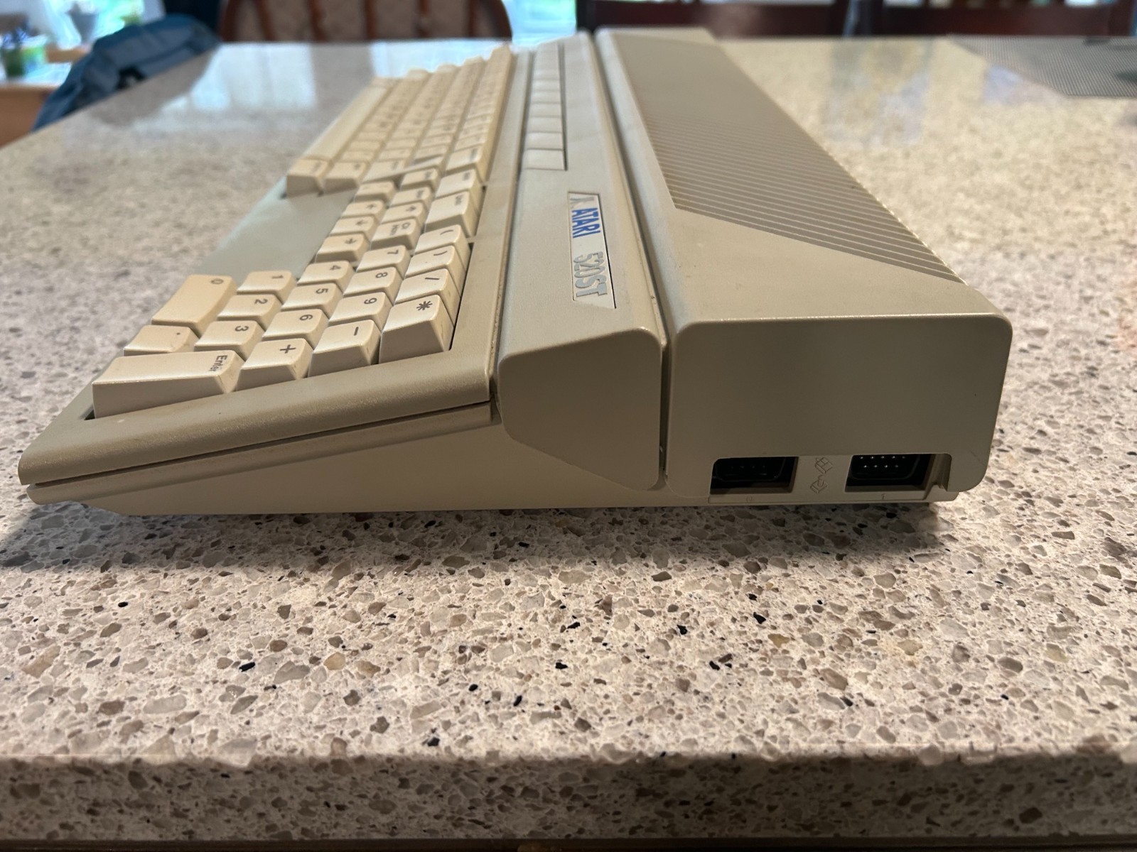 Atari 520ST Computer Tested Working, w power supply, no cables