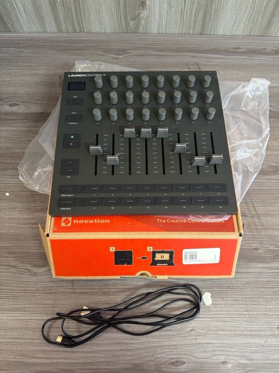 NOVATION LAUNCH CONTROL XL (PSO042189)