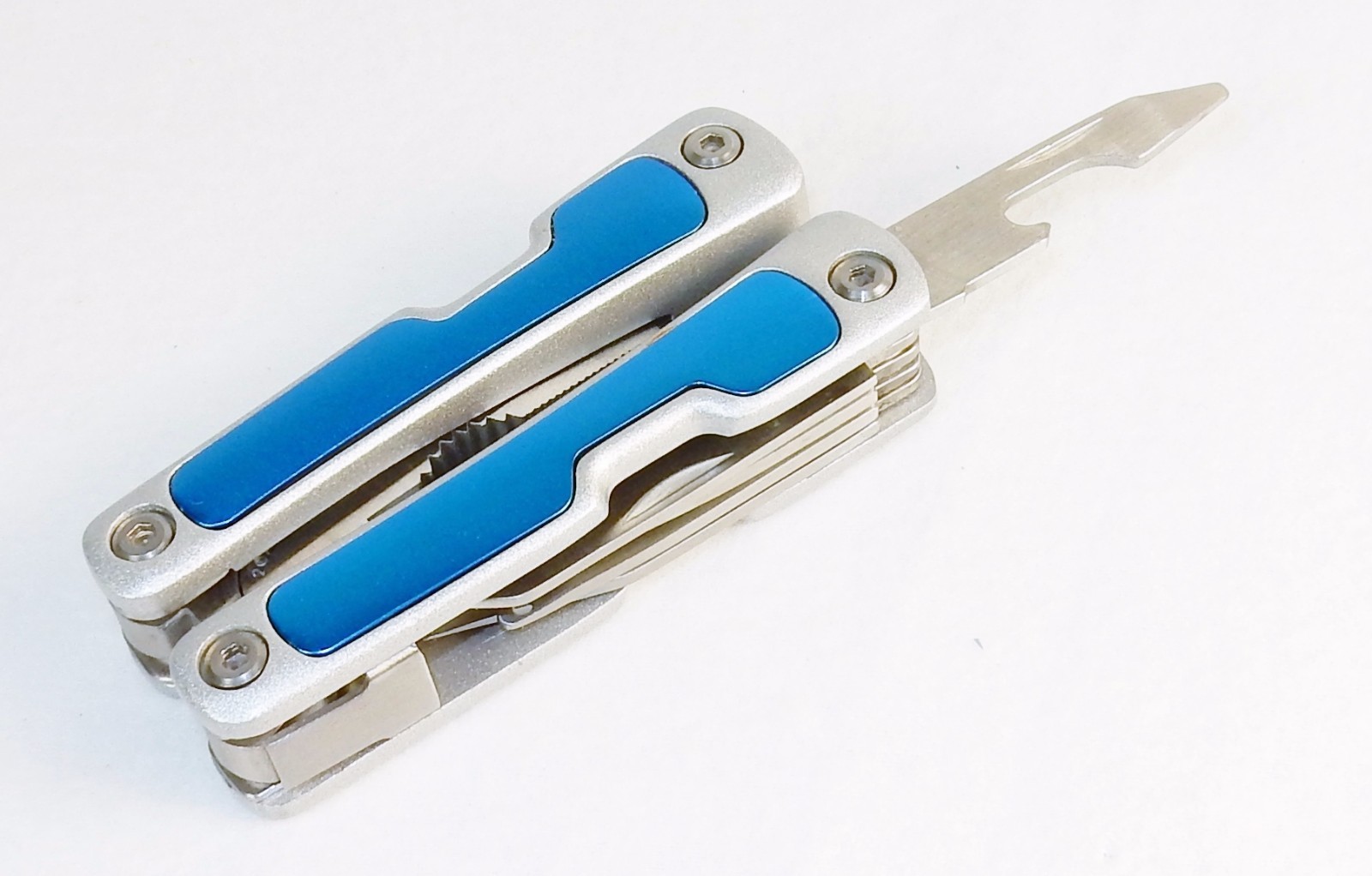 Multi-function Pocket Tool w/LED Light, Stainless Steel, Gift/Storage Box TS-229