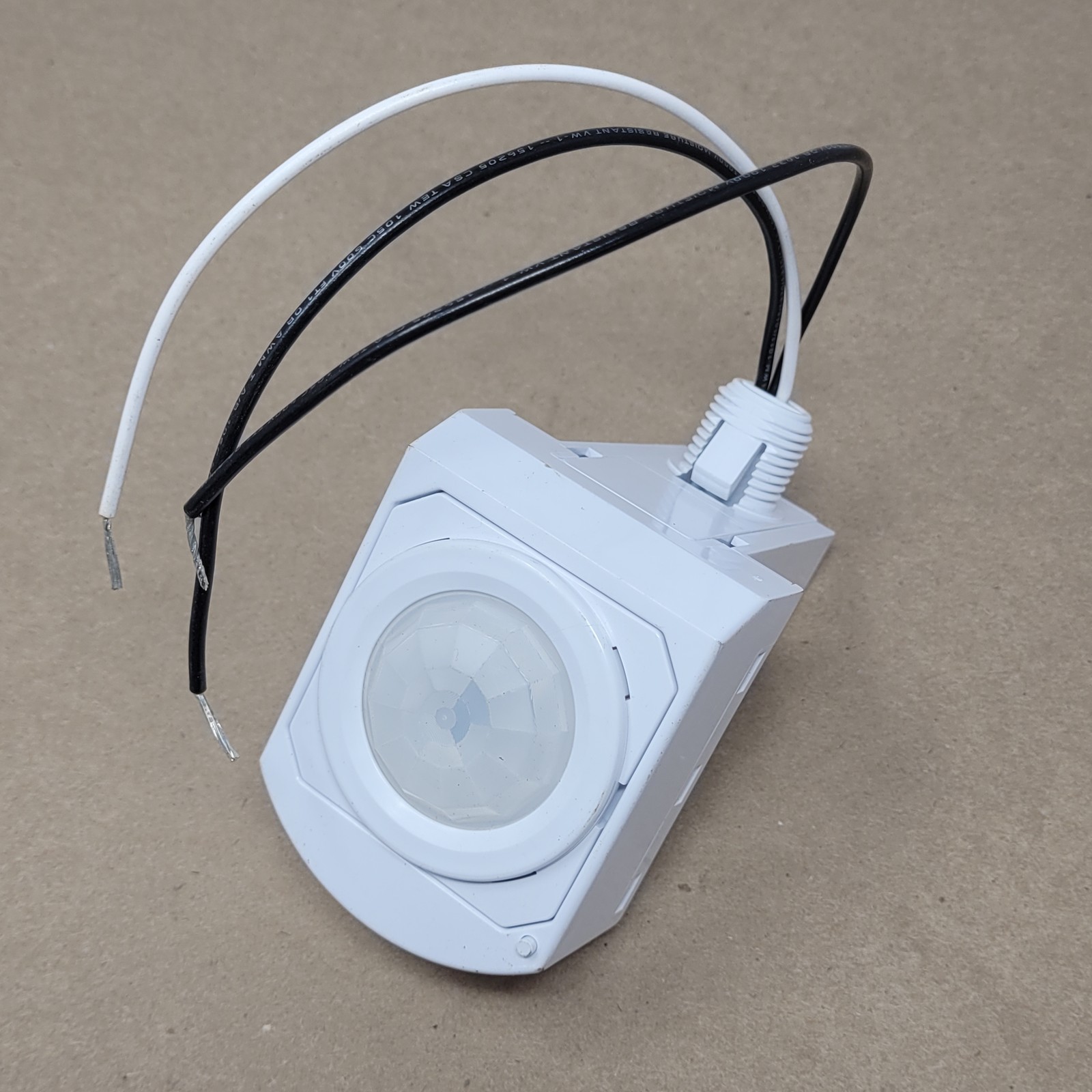 Acuity Controls LSXR10 Fixture Mount Occupancy Sensor, 120V - USED
