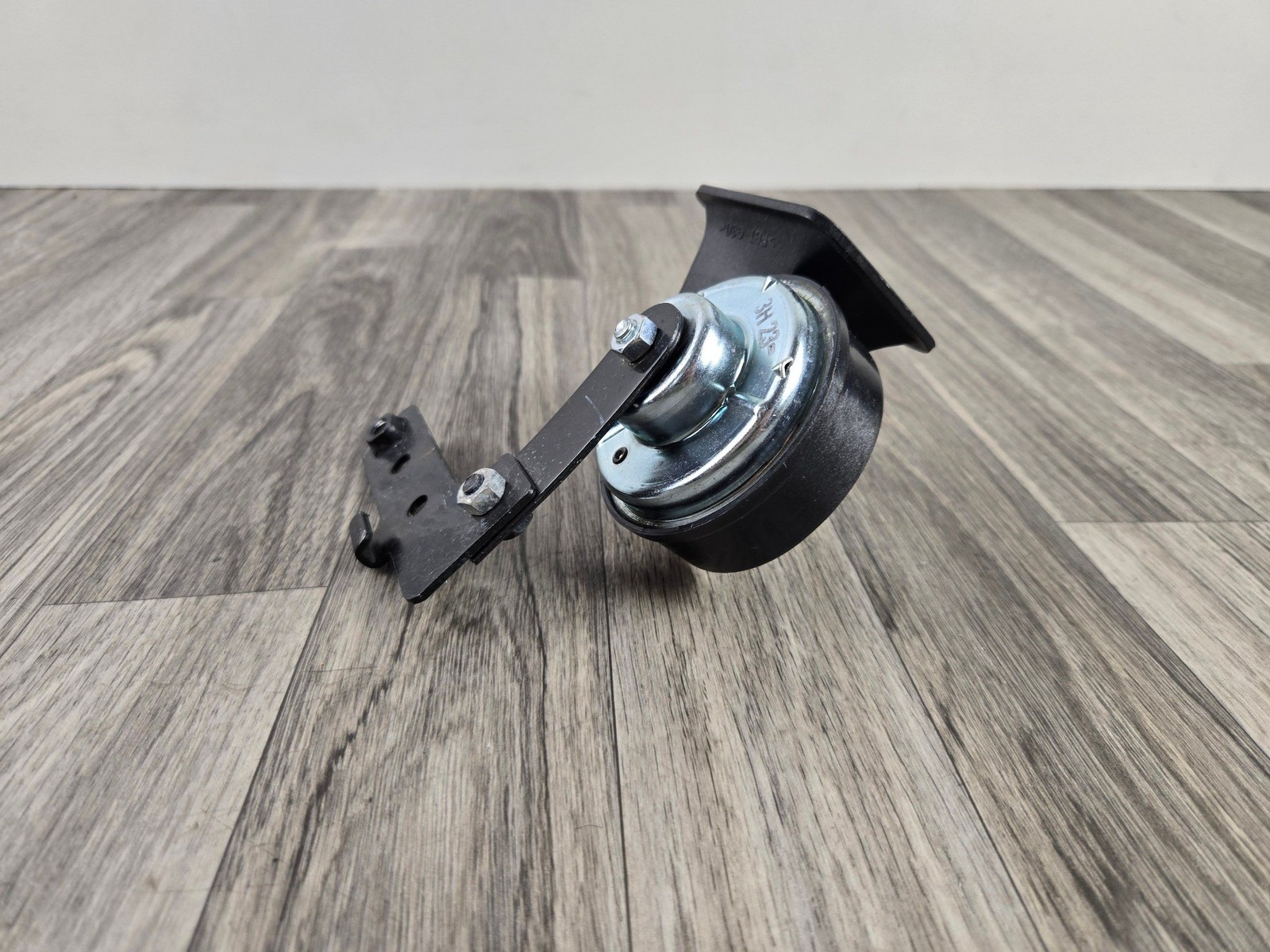 MAZDA CX-5 2024 ER Horn Siren E911004095 OEM