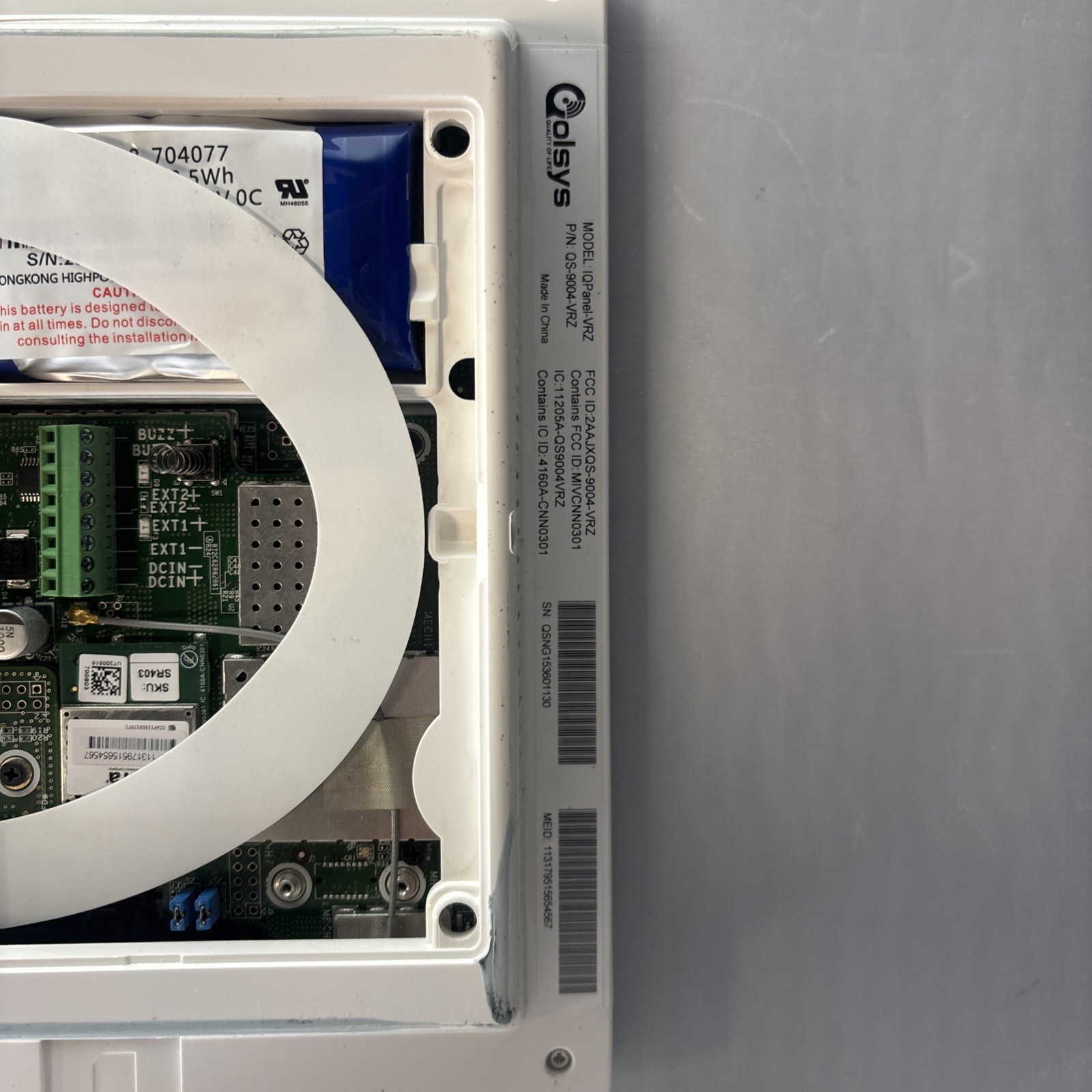 Qolsys Frontpoint IQPanel-VRZ with 7" Touchscreen