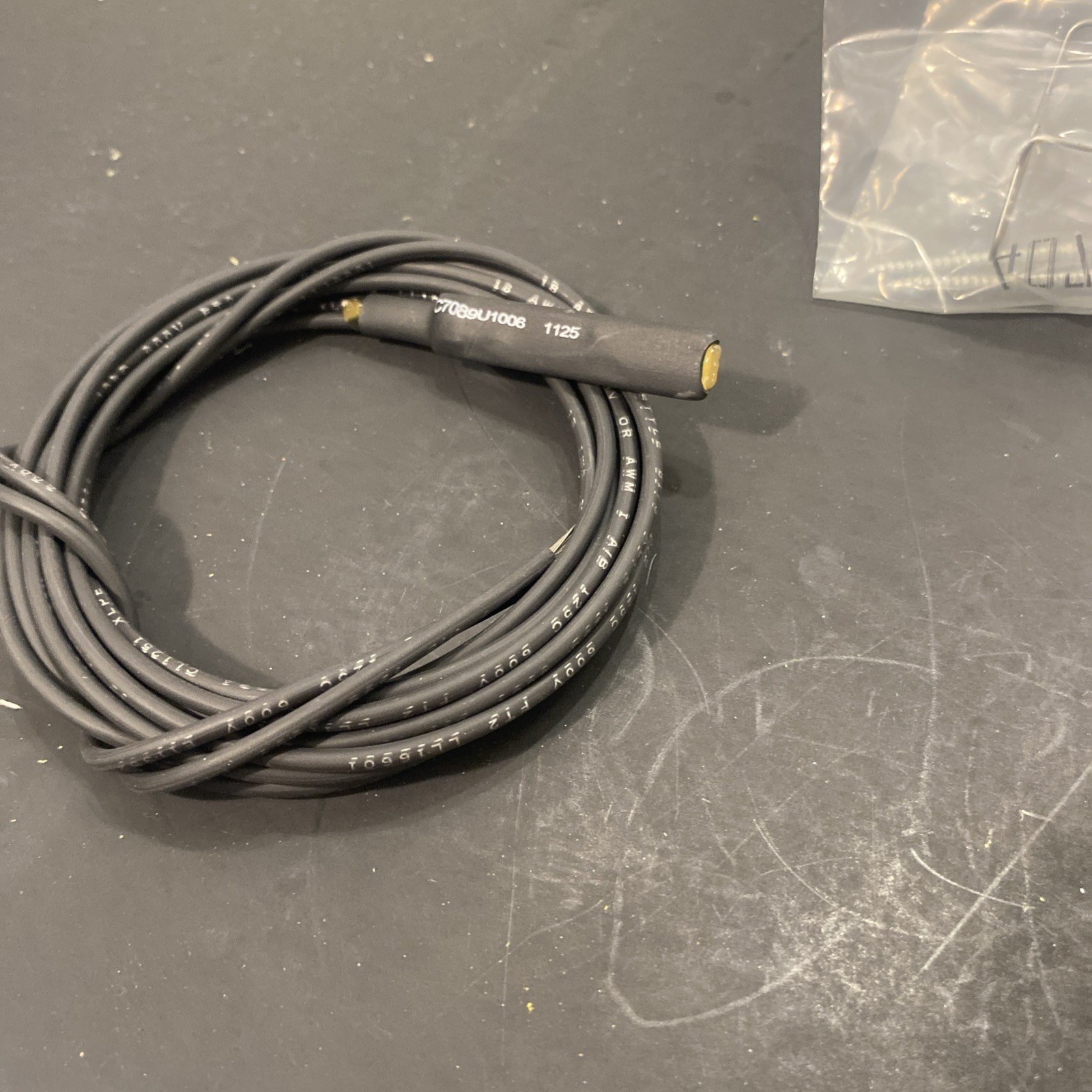 SENSOR-C7089U1006 HONEYWELL Box Is Open RL