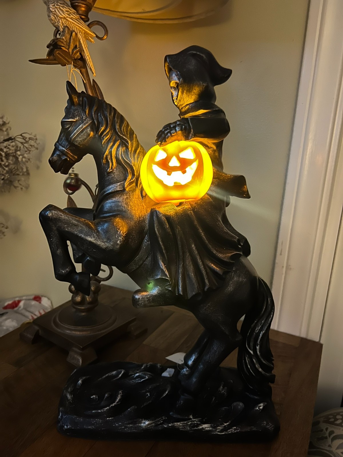 Spooky Halloween HEADLESS HORSEMAN & HORSE FIGURINE~Lighted Pumpkin Statue