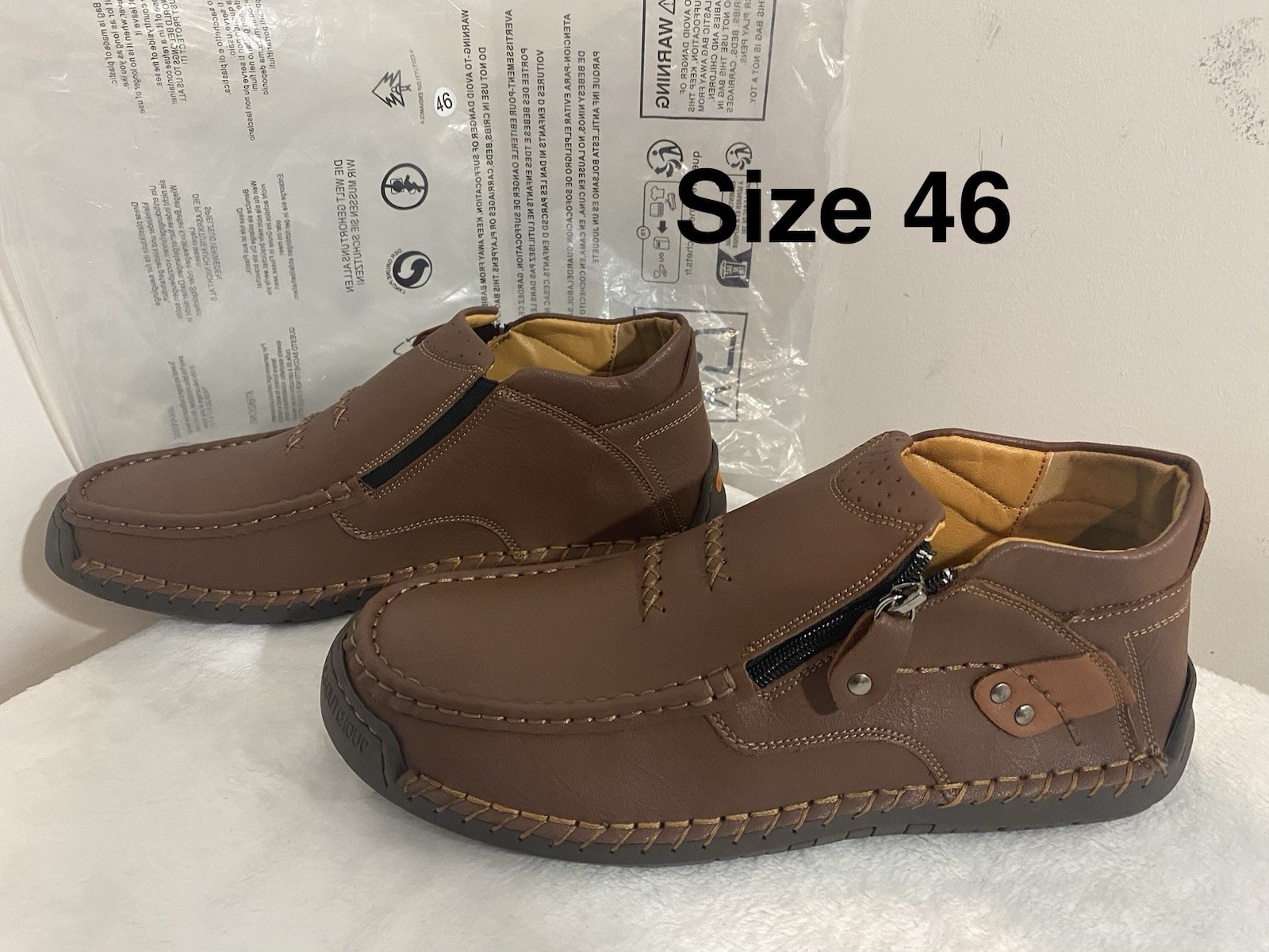 Men's 100% Caoutchouc loafers casual Leather Shoes (Size 43) Brown Or Black NWOT