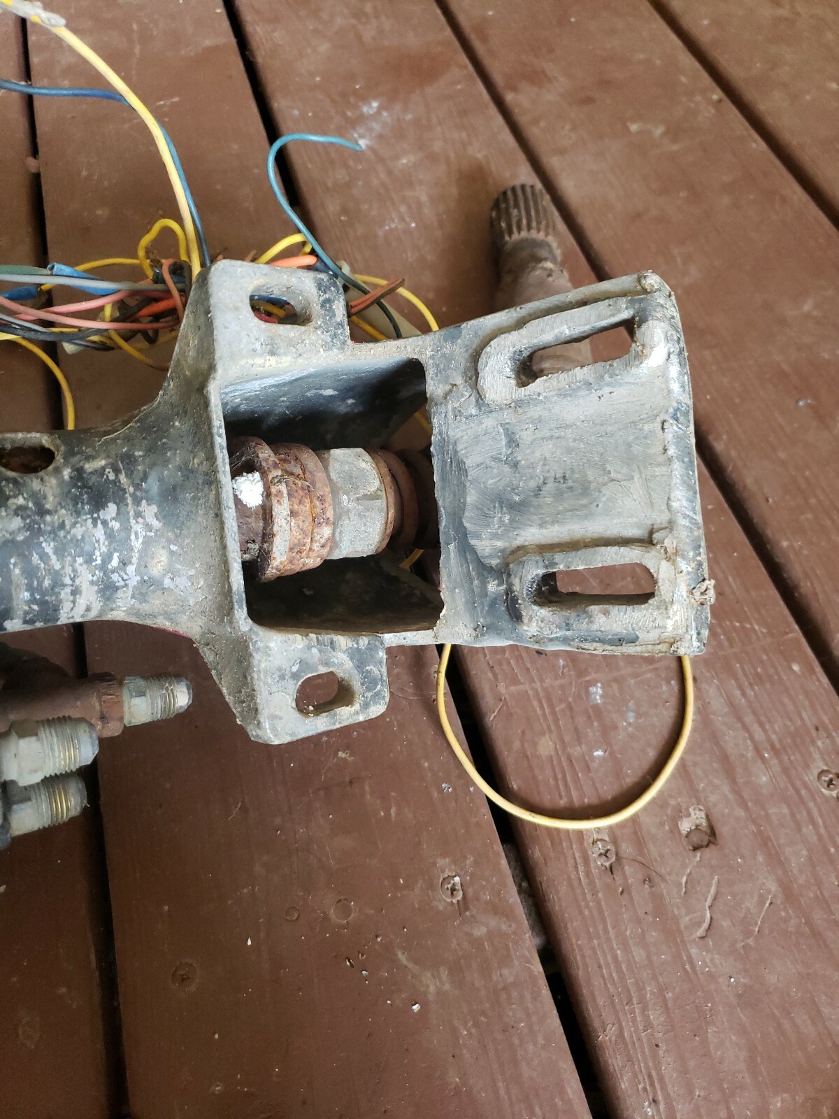 Mack Truck Steering Column Assembly w/ Wheel 12QC56BM