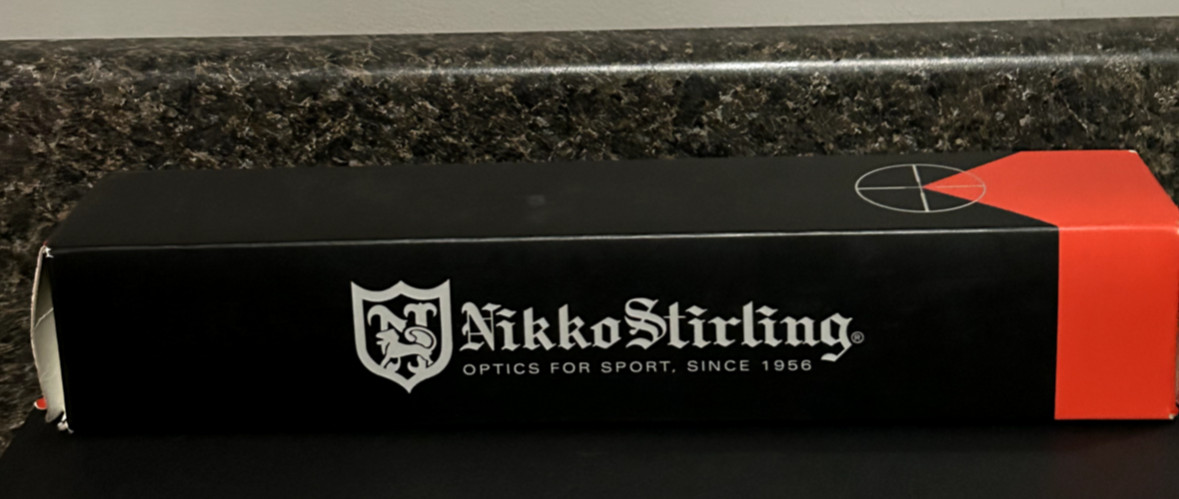 Nikko Stirling 3/8 " Mount Master 4x32 4Plex Black Rifle Scope NMC432 New in Box