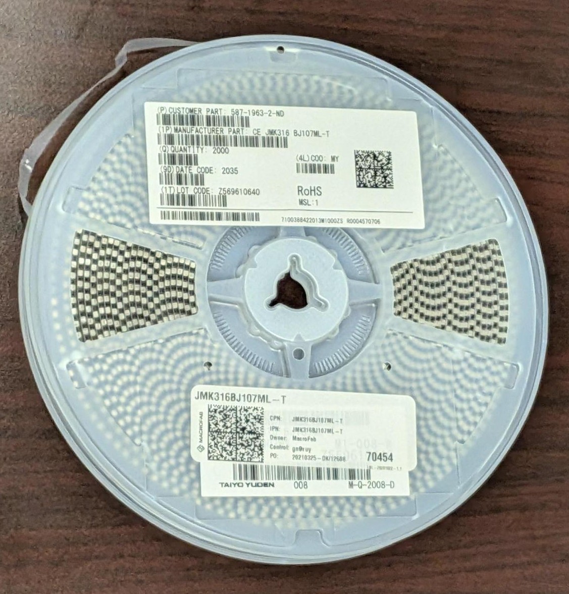 Taiyo Yuden JMK316BJ107ML-T 100uF 6.3V X5R 1206 MLCC Capacitor 2000pc Reel