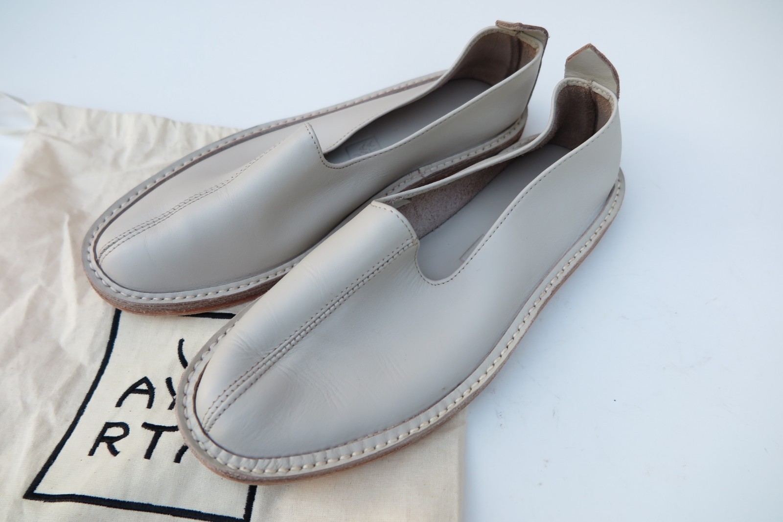 Vayarta Hand-dyed Handmade Leather Slip on Shoe in Off White