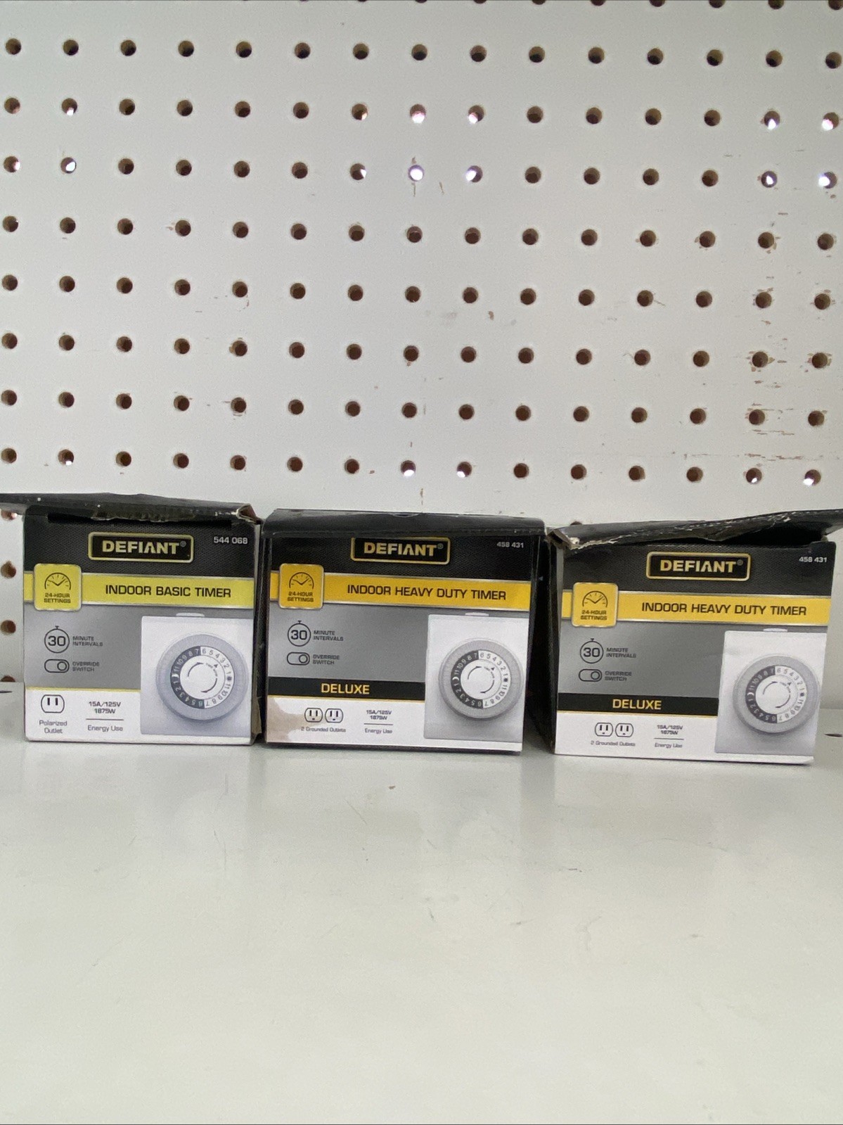 Lot-3 Defiant 15 Amp 24-Hour Indoor Plug-In Mechanical Timer with Heavy Basic.