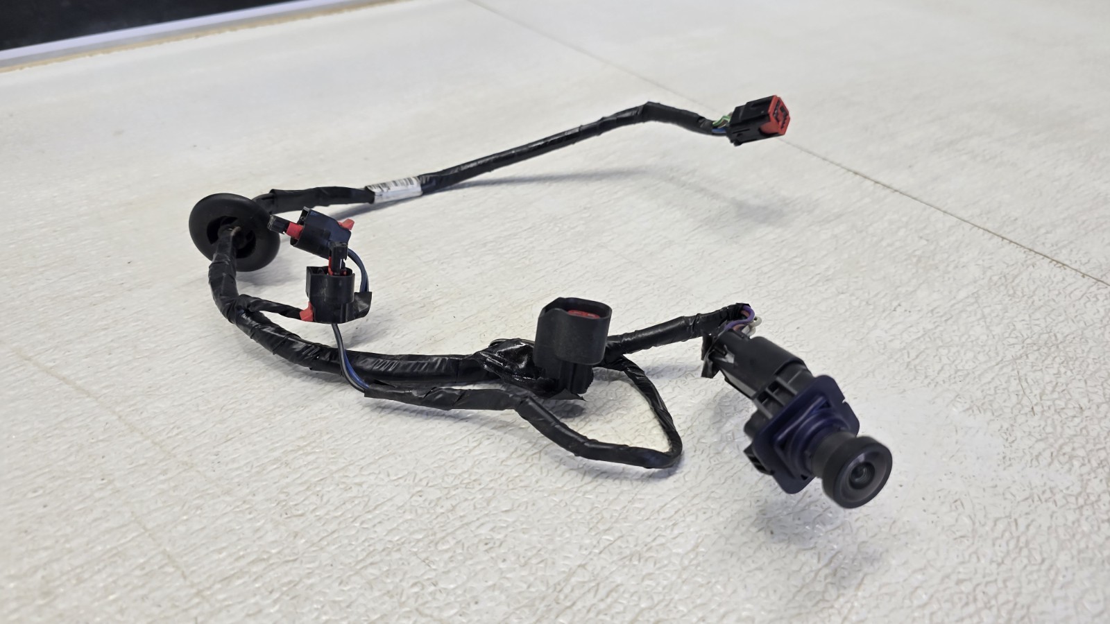 2015 - 2019 LINCOLN MKC REAR VIEW BACKUP CAMERA COMPLETE EJ7T-19G490-AC OEM