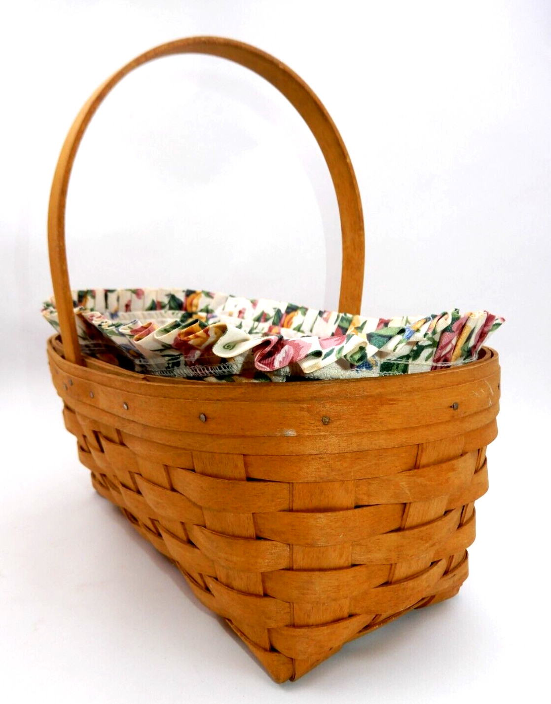 SINGLE HANDLE LONGABERGER BASKET W/ CHORE DIVIDER, PLASTIC & FABRIC LINERS 1999