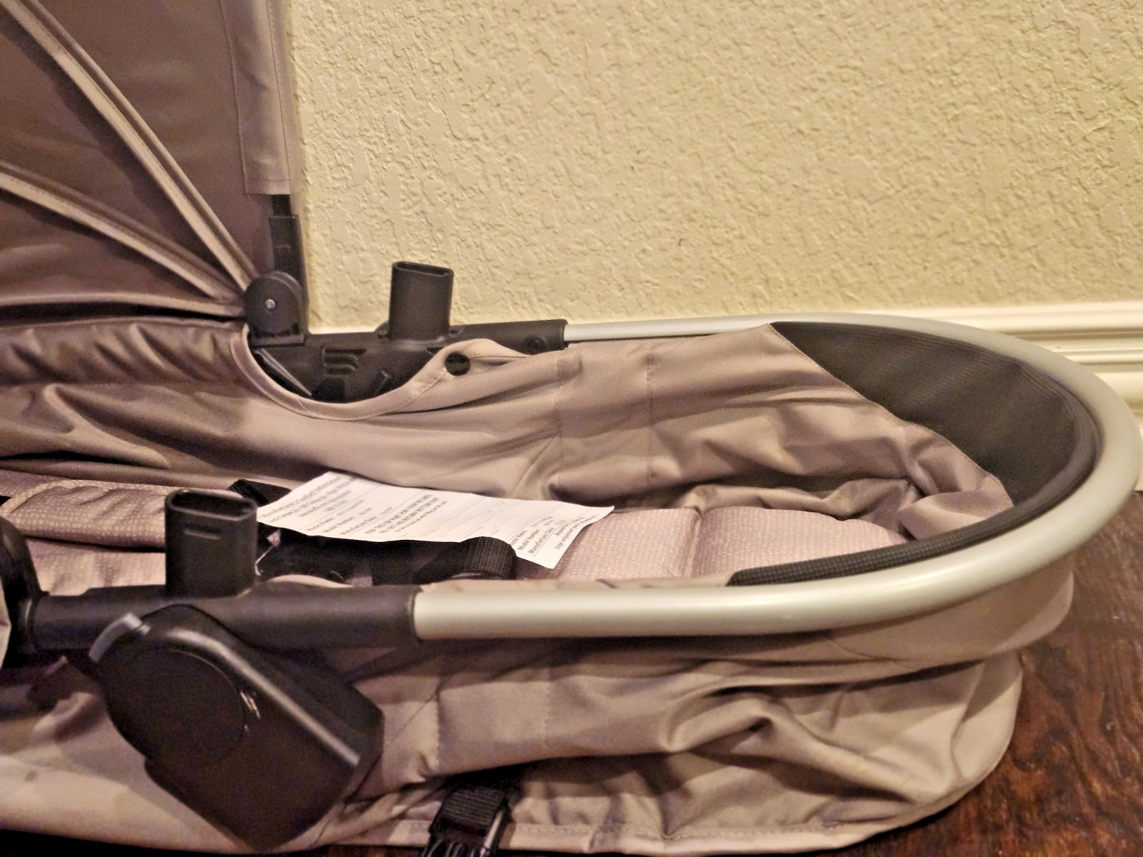 NEW - Evenflo Pivot Modular Travel System Sandstone BASSINET ONLY
