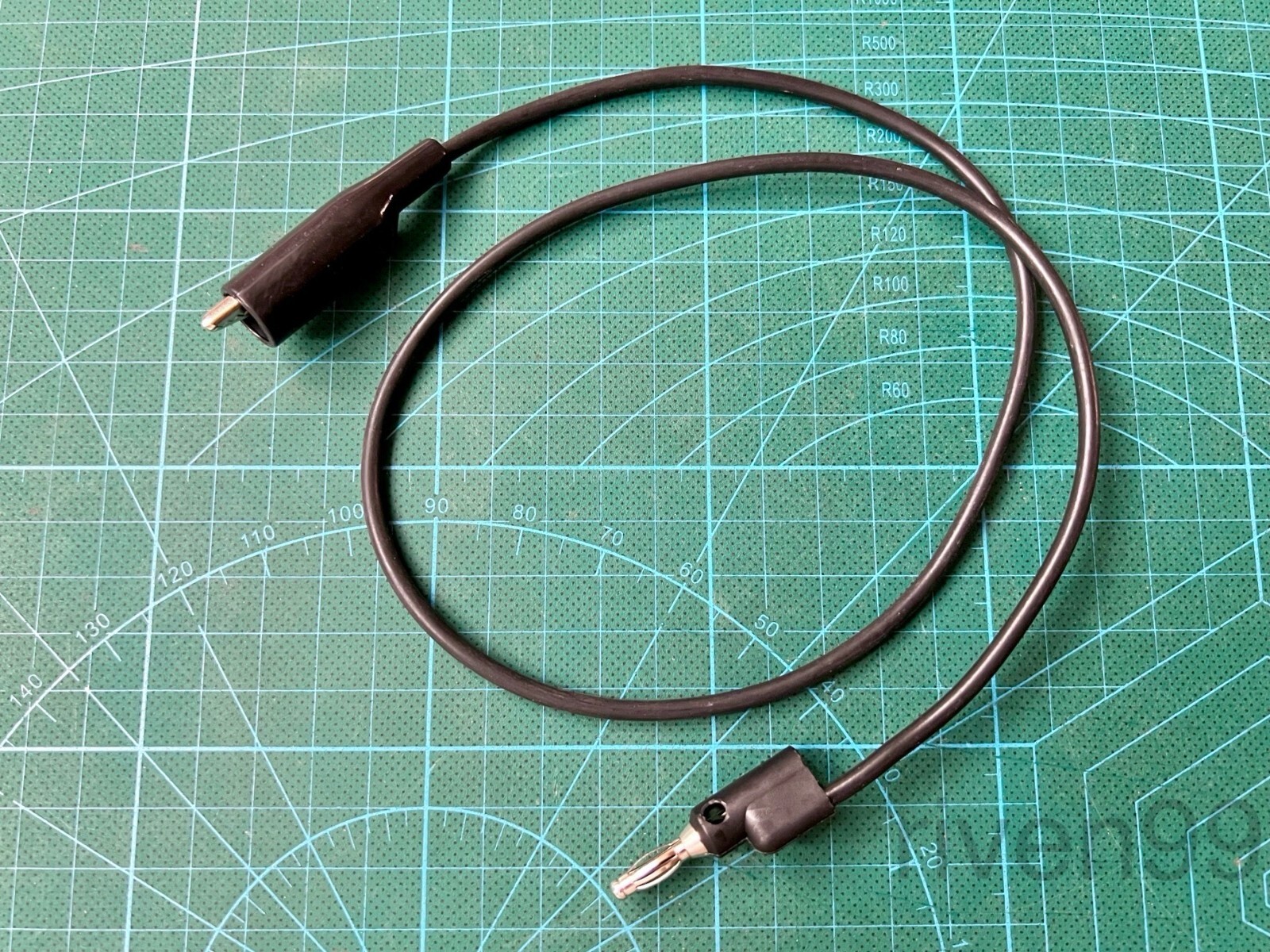 Lot 2pcs MUELLER Stackable 4mm Banana Plug to Alligator Clip Leads,10A, 24", 1kV