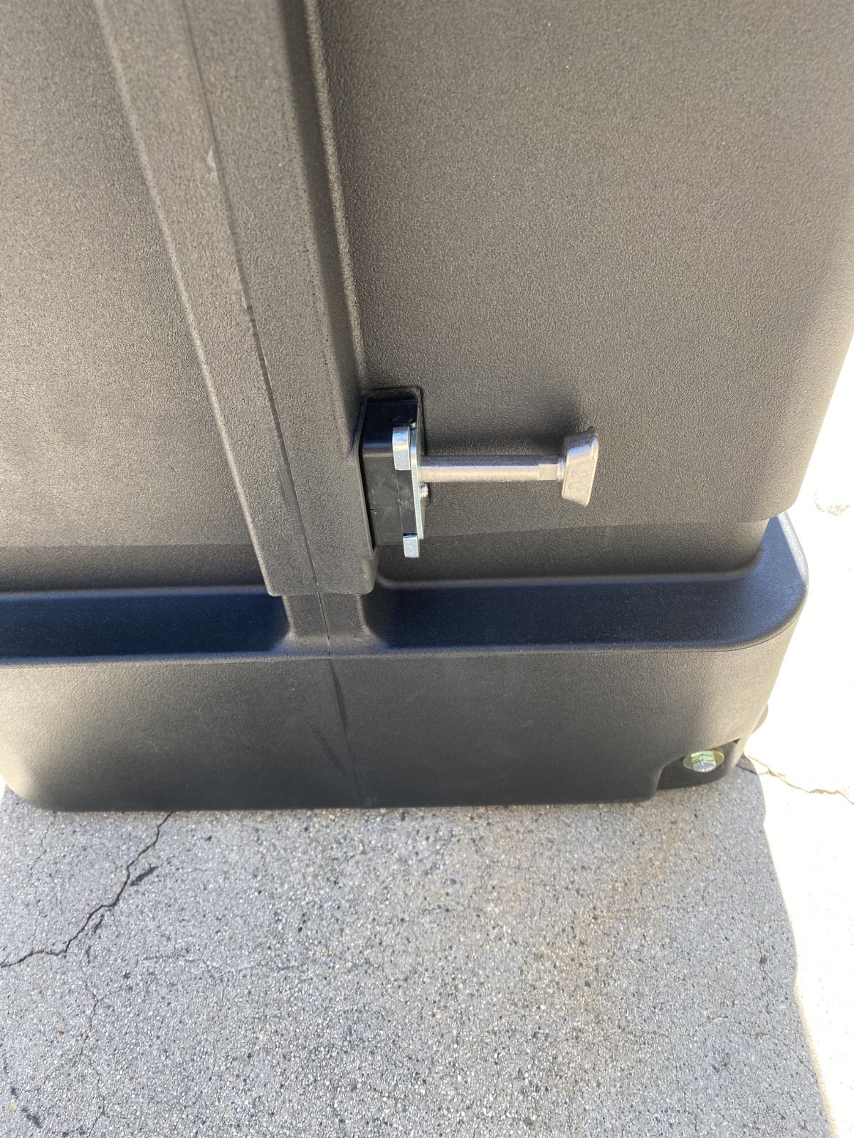 OCE-2 Hard Shell Adjustable Shipping Container