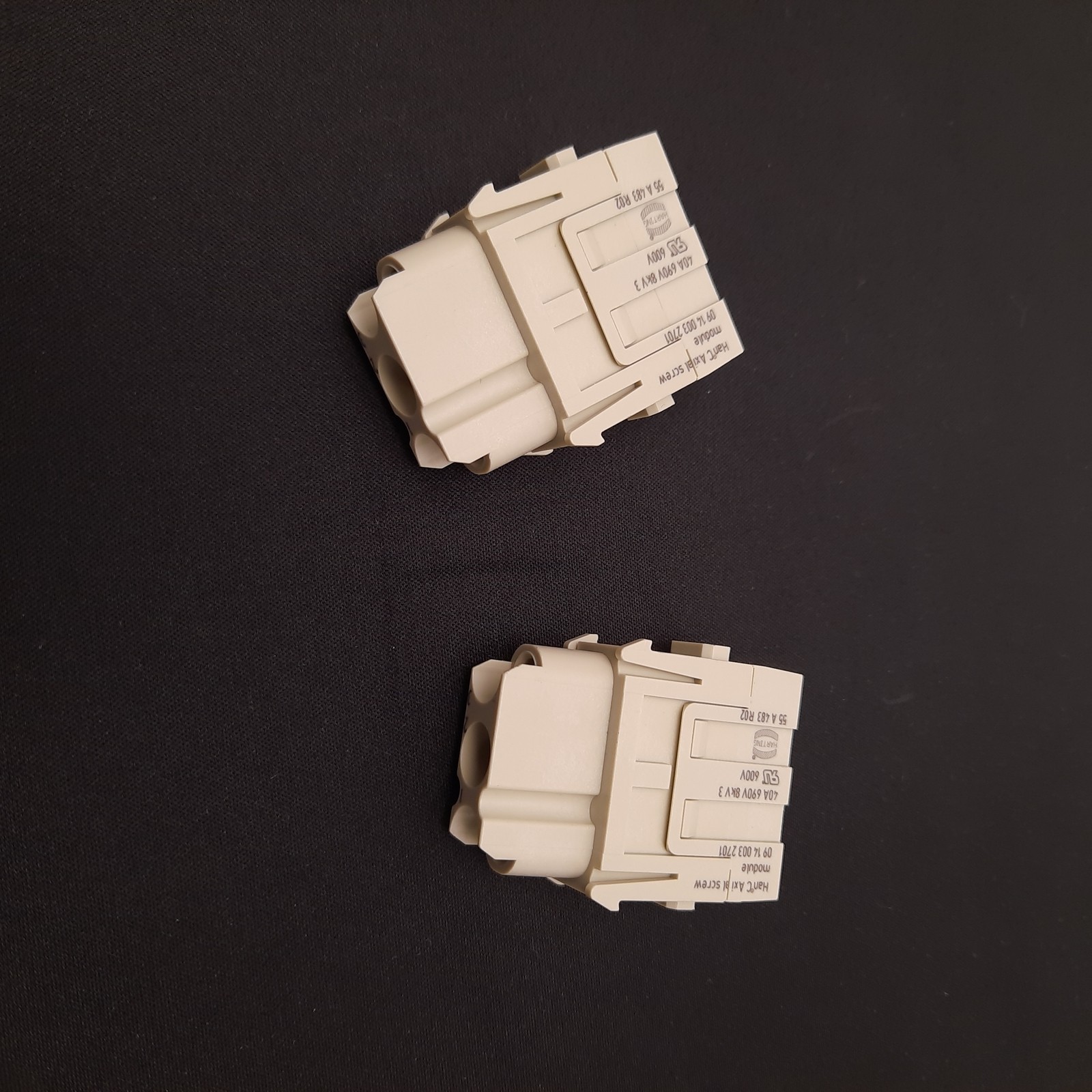 Harting 09140032701 Socket Insert 3 Position 8-14AWG, 600V, 40A, Han Modular