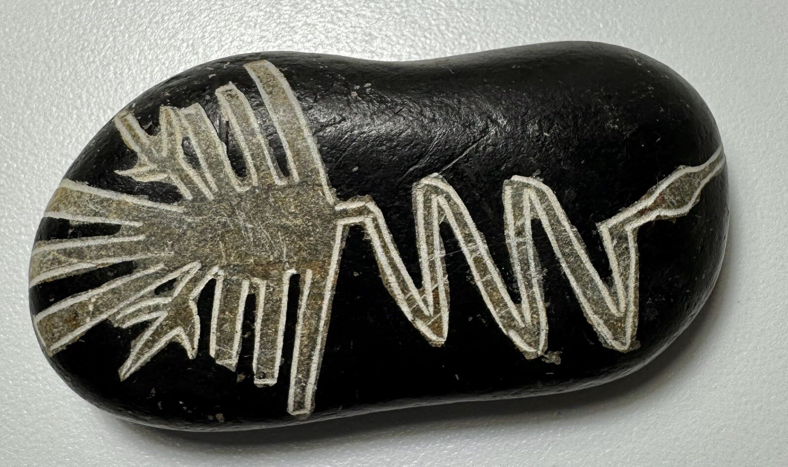 Set Of Two Peruvian Black Stone Hummingbird And Hand Design Nazca Lines