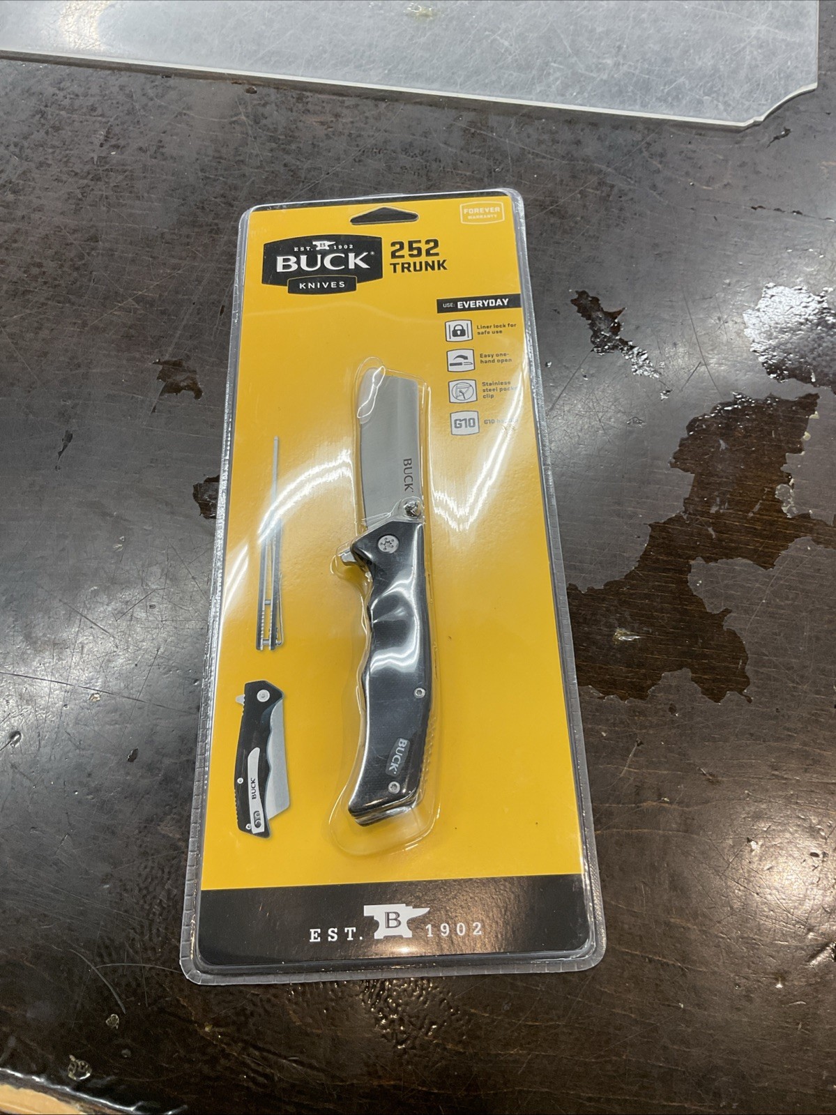 Buck Knives 252 TRUNK: 2-7/8" Cleaver Blade, Foldable Design w/Clip #0252BKS-C