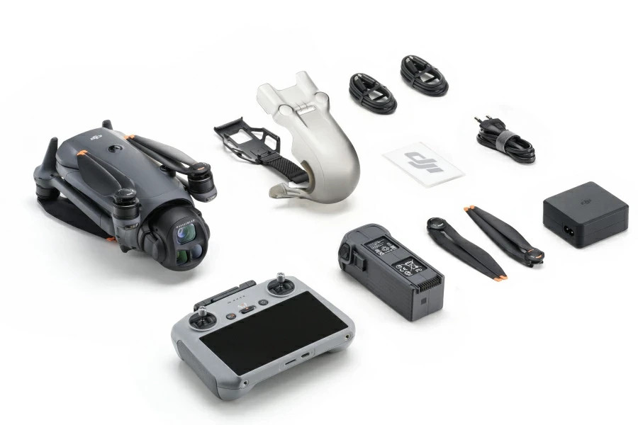 DJI Drone MAVIC 4 Pro DJI （RC 2） Remote Camera Drone *SEALED* JP Ship Now !