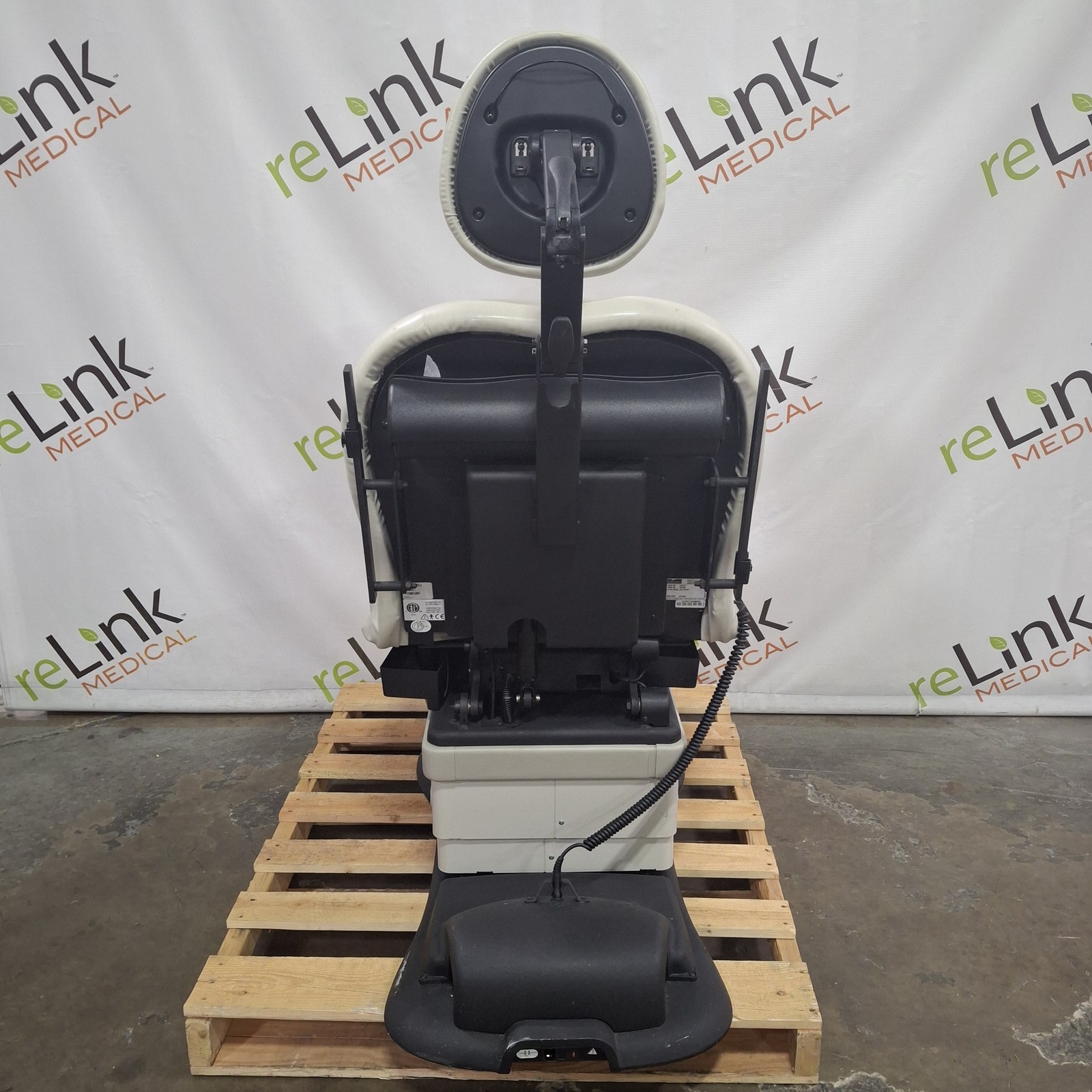 Midmark 630 Procedure Chair