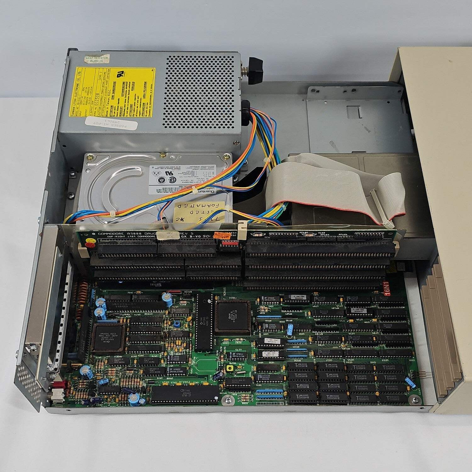 Commodore Amiga 3000 Vintage Personal Computer A3000
