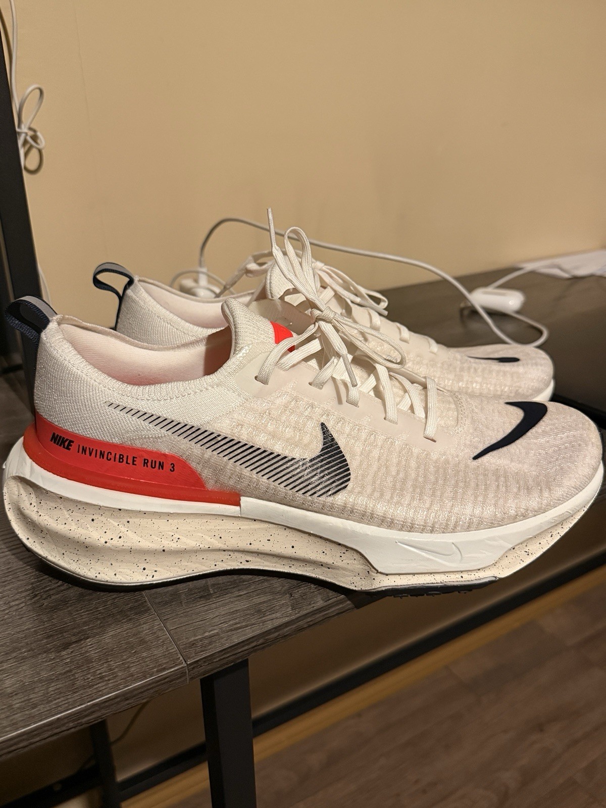 NIKE INVINCIBLE 3 11.5