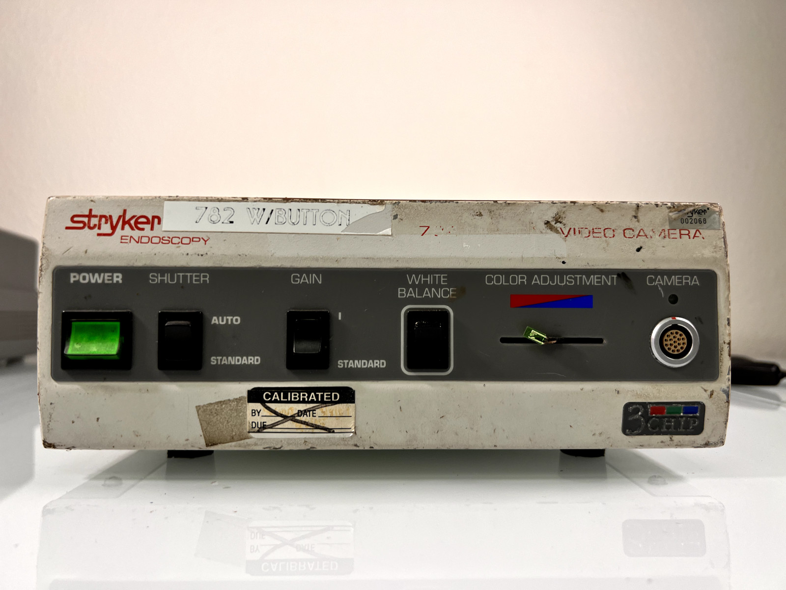 STRYKER ENDOSCOPY 782 MEDICAL VIDEO CAMERA CONTROL UNIT  UNTESTED POWERS ON