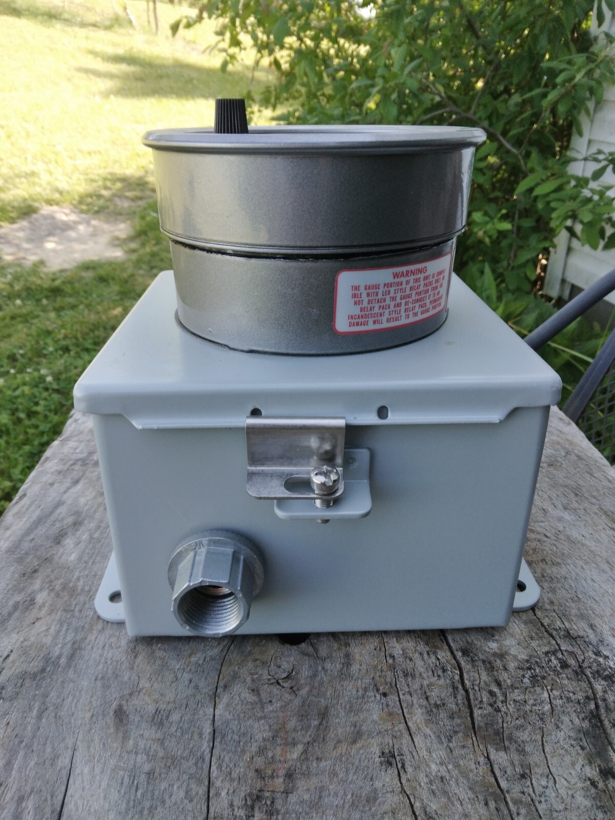 Dwyer Photohelic Pressure Switch Gauge 3001