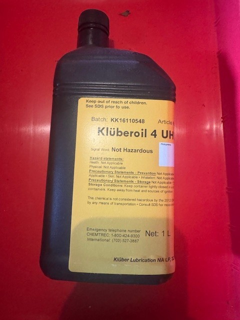 Kluberoil 4 UH1-68 N, Synthetic Food Grade Lubricating Oil, 1 Liter Bottle, NEW
