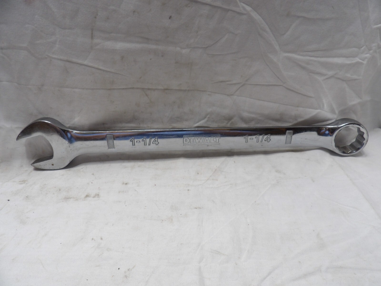 DeWalt 1-1/4" Combination Wrench #DWMT75187