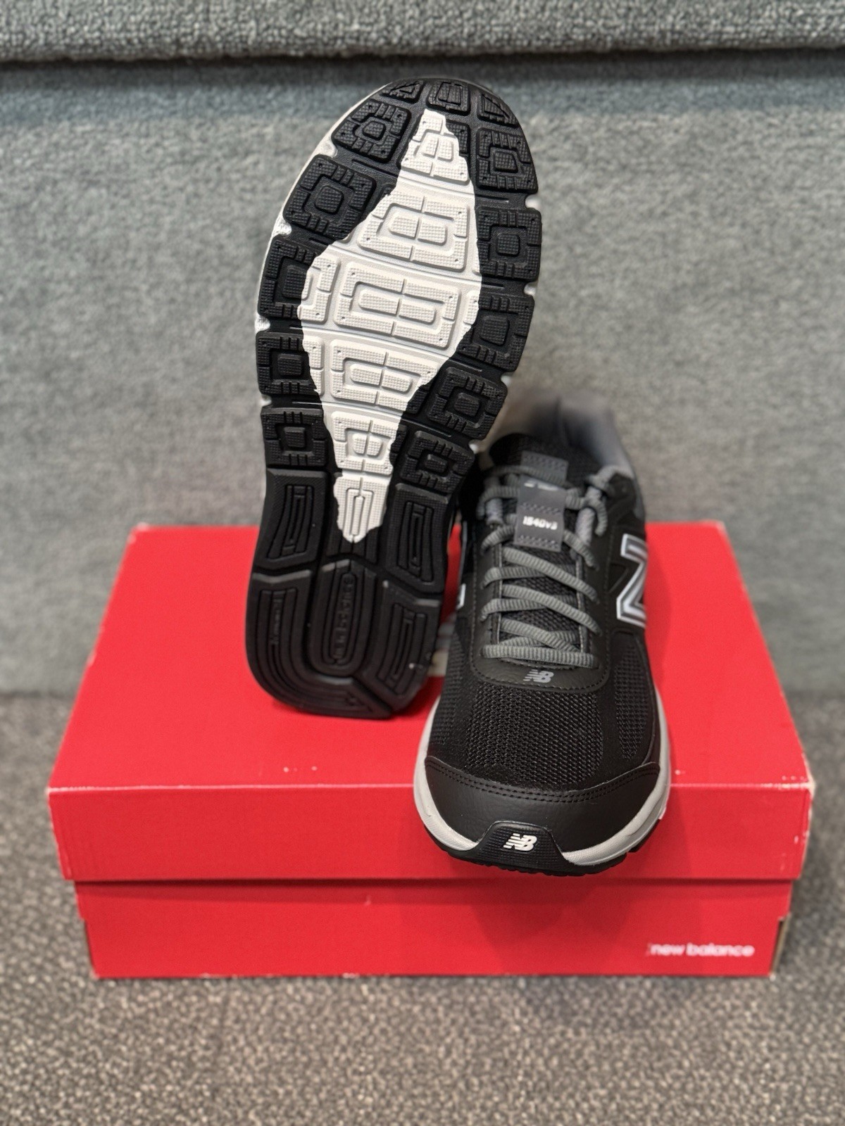 New Balance M1540BK3 Running Trainer Sneakers- SIZE 9.5D